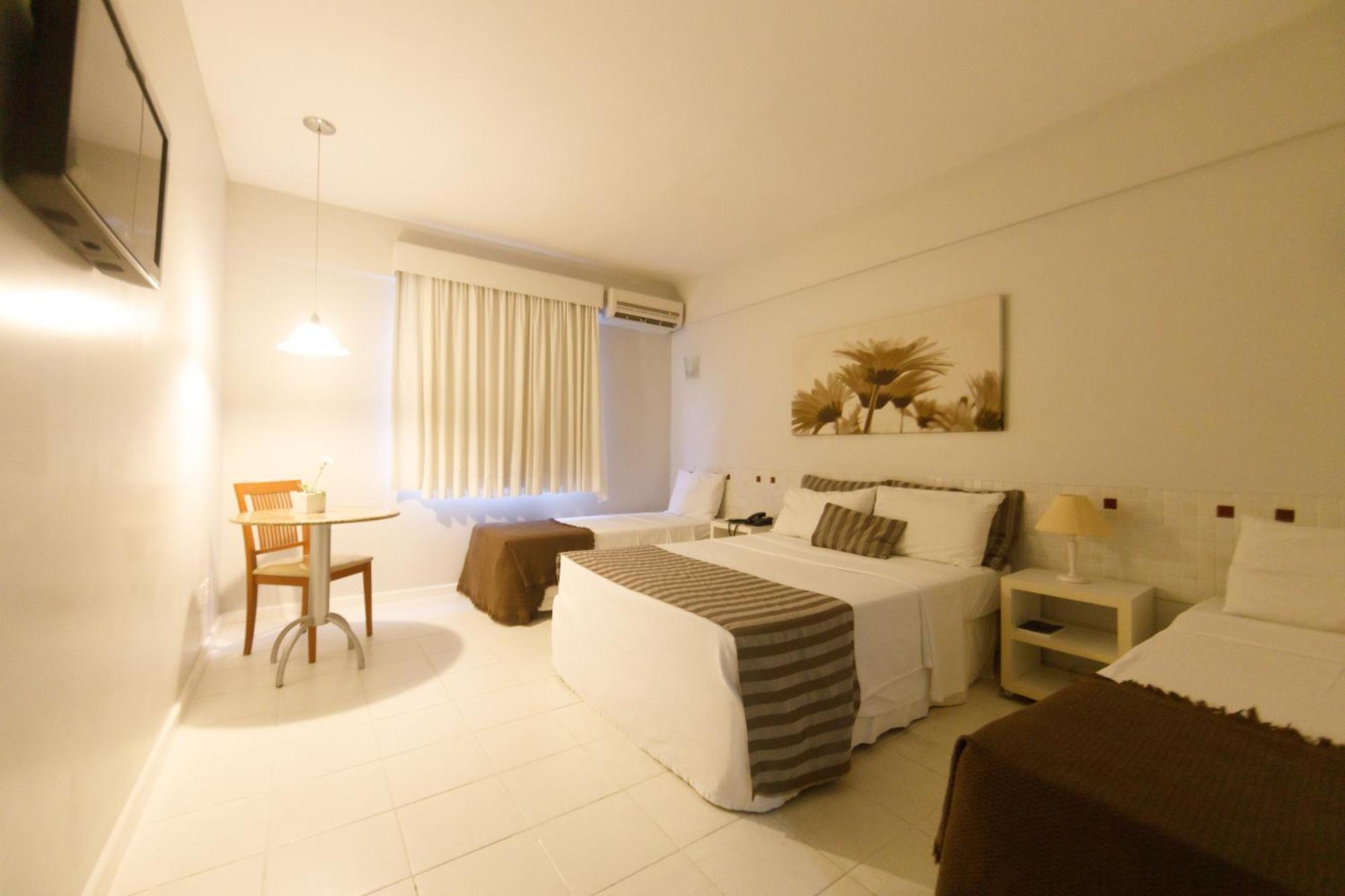 Tarik Fontes Plaza Hotel 4*